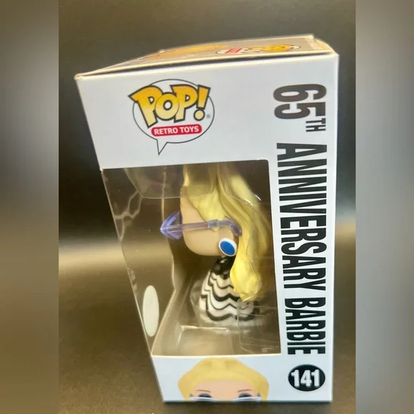 Funko Pop Retro Barbie 65th Anniversary Exclusive Release Collectible No.141 NIB - Picture 2 of 6